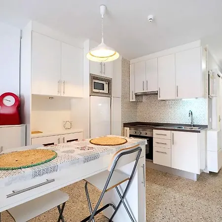Apartamento Luminoso En La Plaza Del Charco!